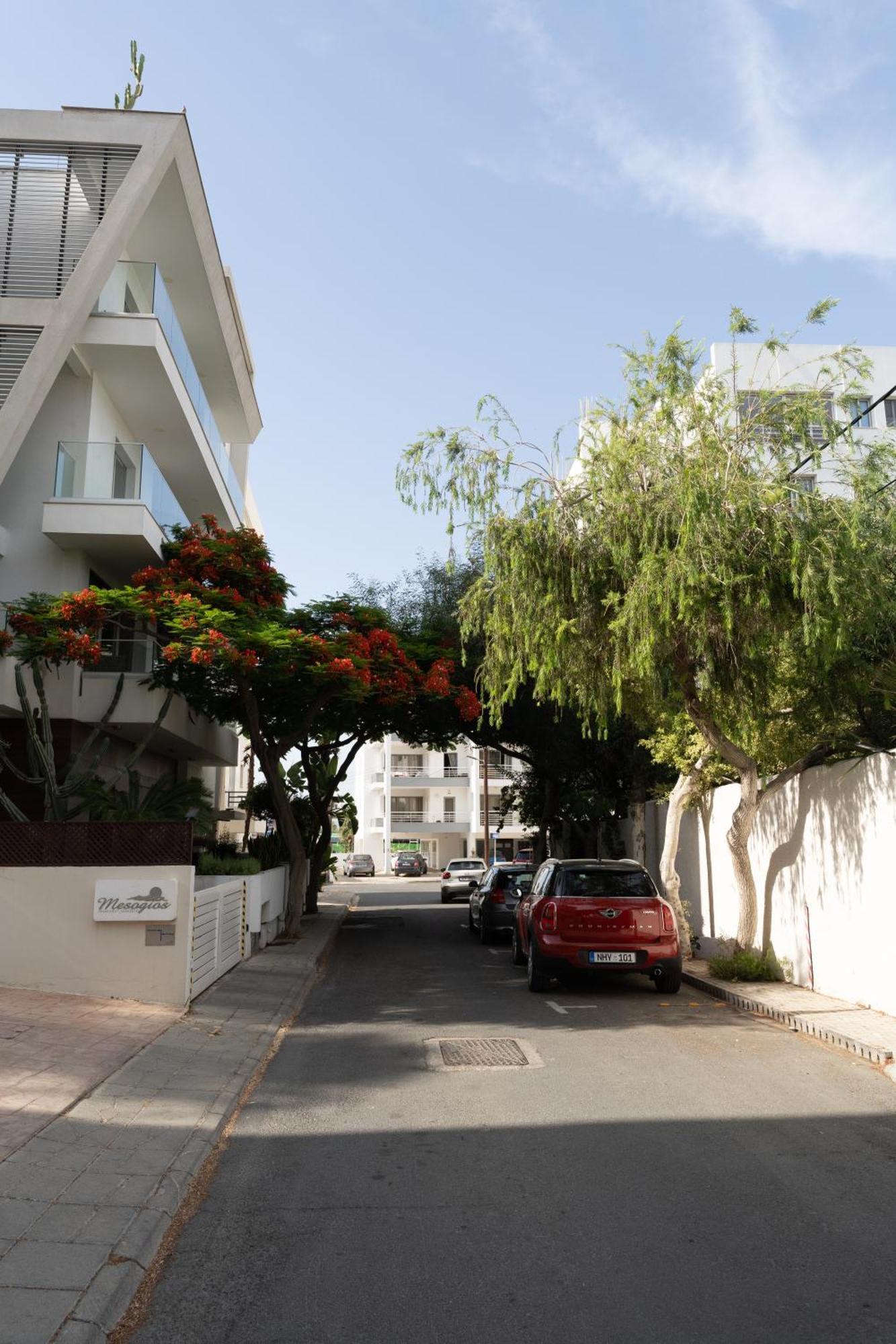 Ferienwohnung Blue Dawn Center Flat Larnaka Exterior foto