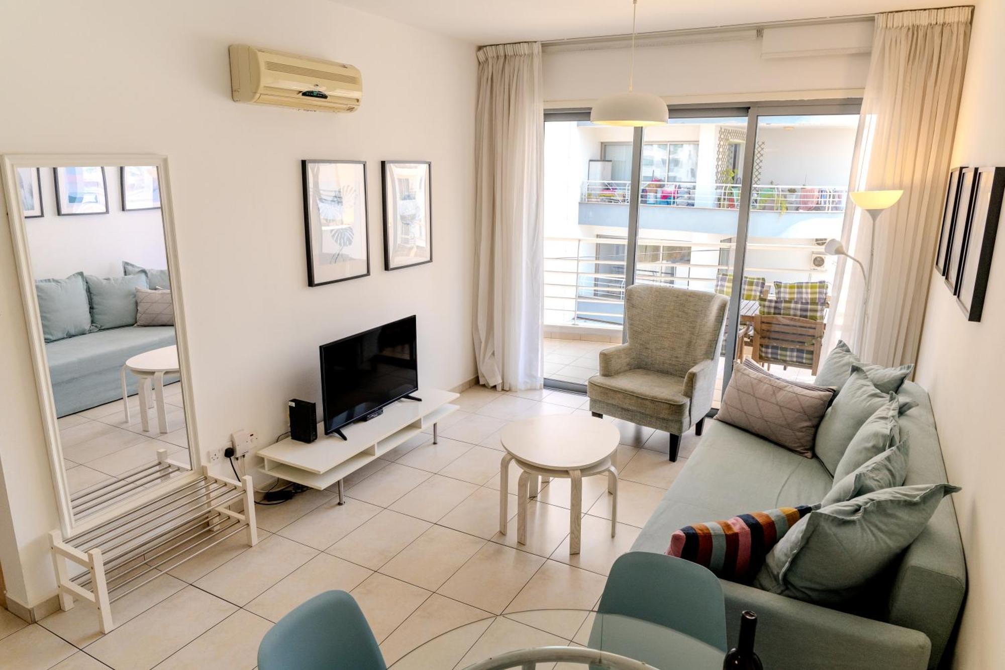 Ferienwohnung Blue Dawn Center Flat Larnaka Exterior foto